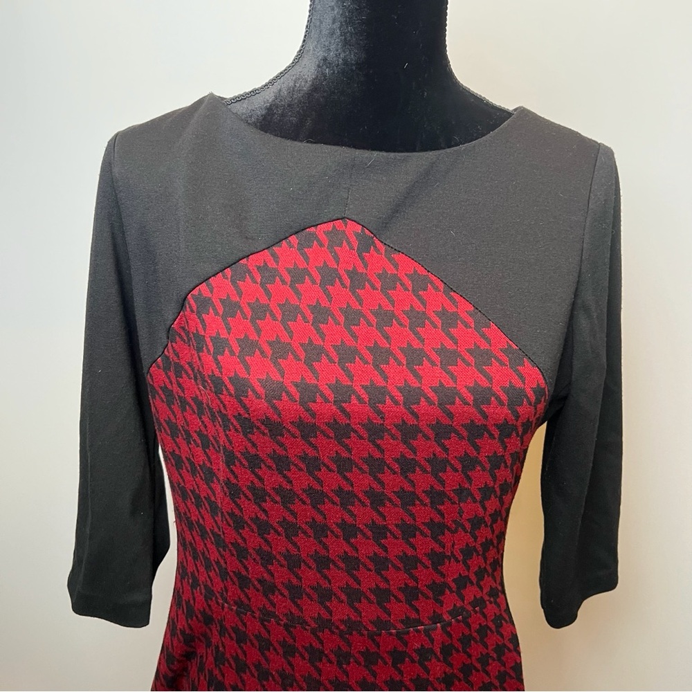 Danny & Nicole Black and Maroon Houndstooth Dress - Size 10
